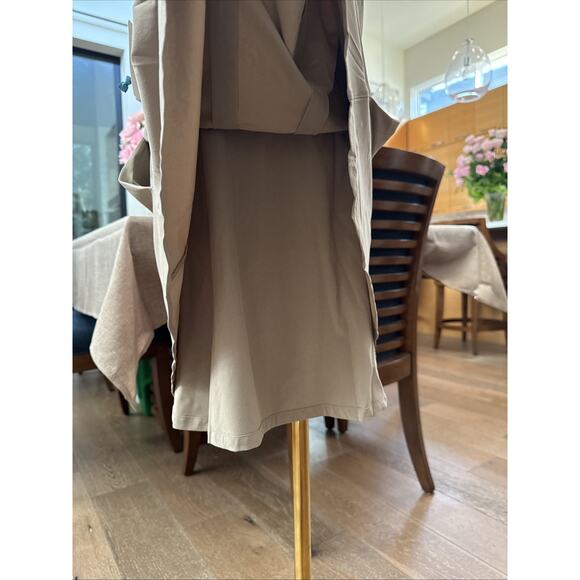 New Athleta Girl Size XXL 16 Robe School Day Dress Uniform Pockets Tan Lined 2 - Picture 7 of 10